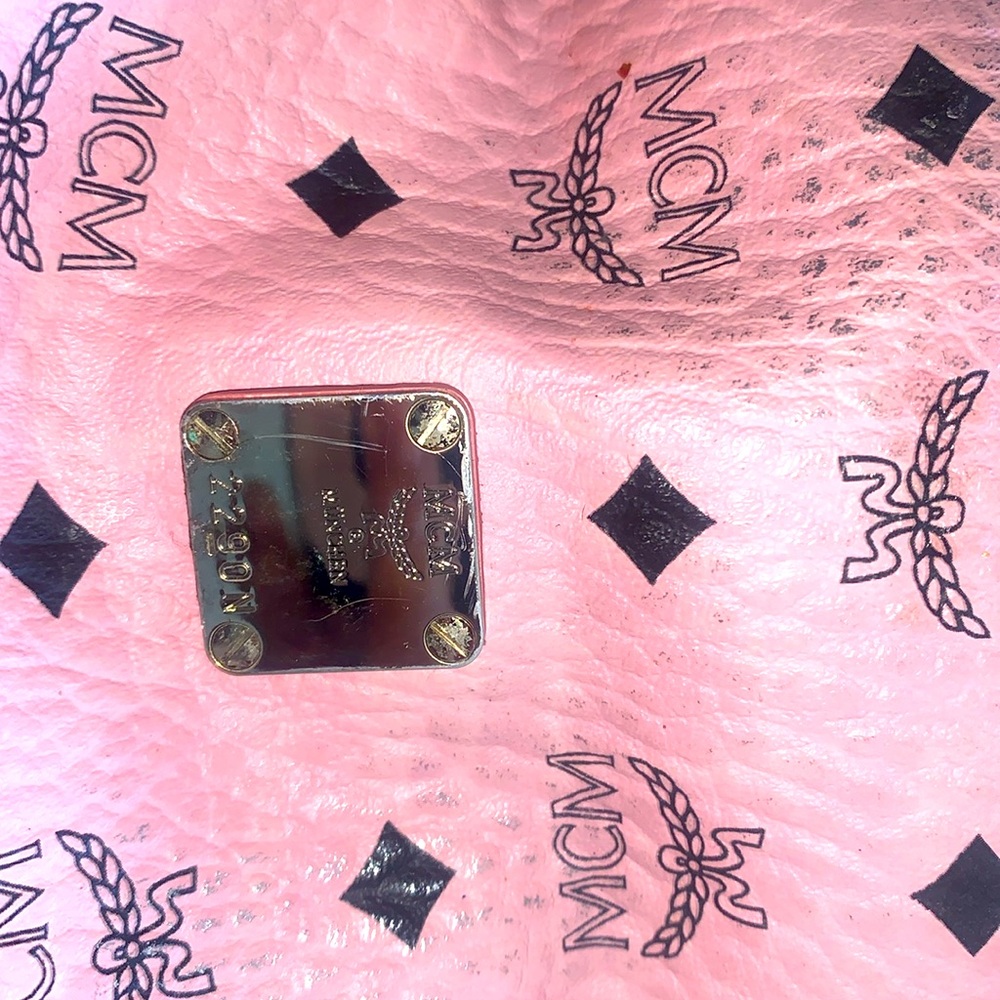 I am selling a real MCM pink purse